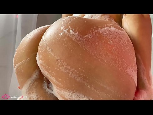 ❤️ Brunette onanerer fitte med vibrator til intens orgasme i dusjen ❌ Hard porno på porno no.hotpornphotos.ru ❌❤