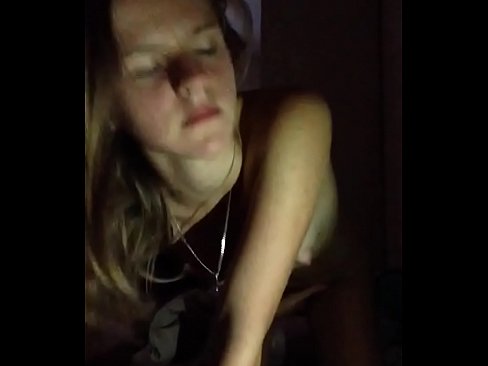❤️ En jente onanerer og spermer ❌ Hard porno på porno no.hotpornphotos.ru ❌❤
